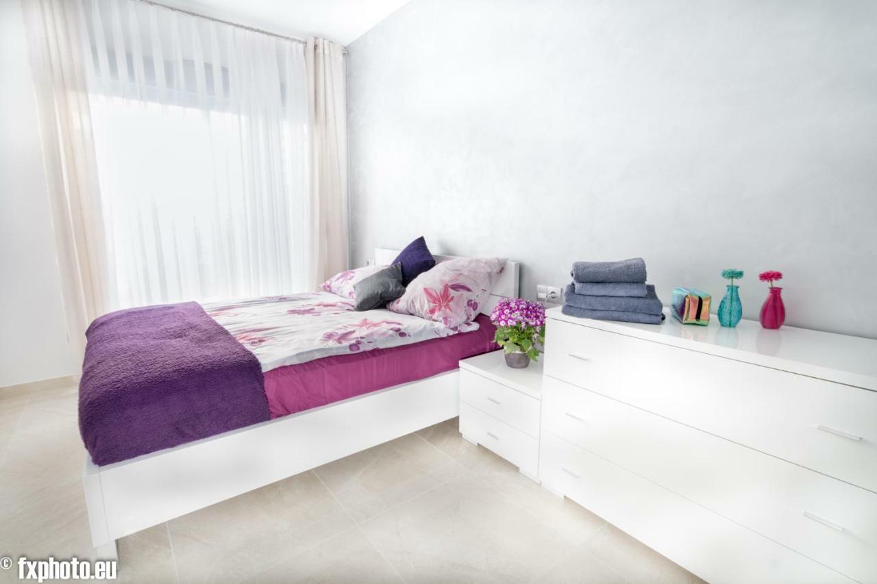 Eluxuria Sunny Villa Torrevieja Eksteriør bilde